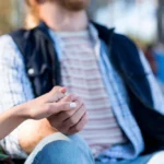 5 señales de que necesitas ayuda con una adicción